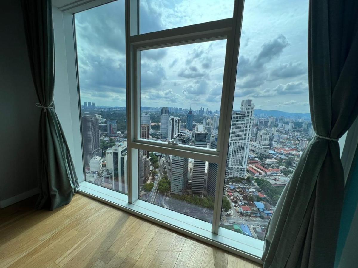 Апартаменты The Platinum Klcc By Cozy White Куала-Лумпур Экстерьер фото