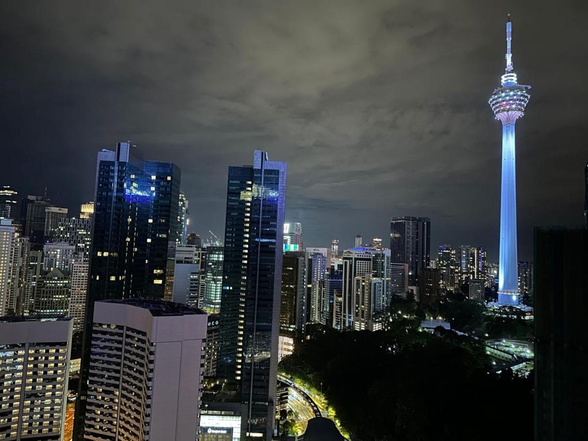 Апартаменты The Platinum Klcc By Cozy White Куала-Лумпур Экстерьер фото